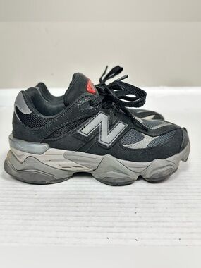 New Balance 9060 Kids Size 13.5 Wide